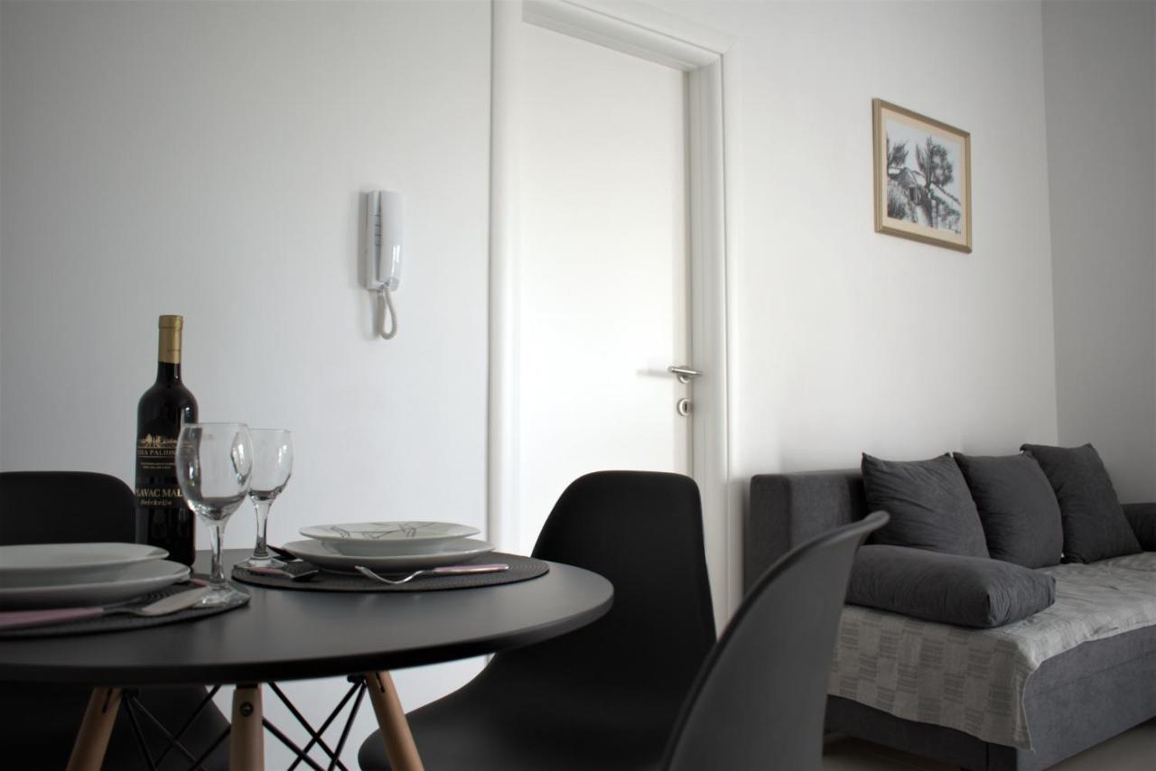 Apartments Rena Шибеник Екстер'єр фото