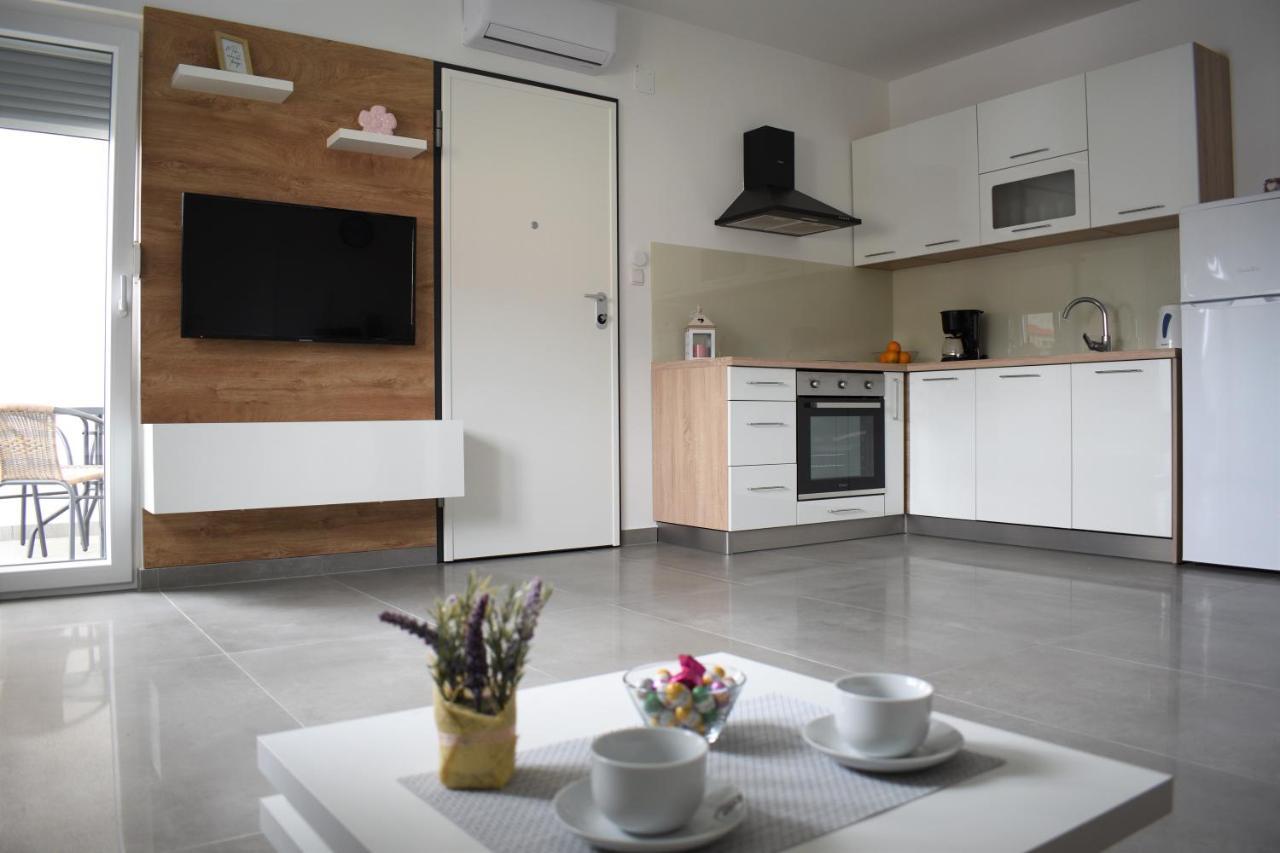 Apartments Rena Шибеник Екстер'єр фото