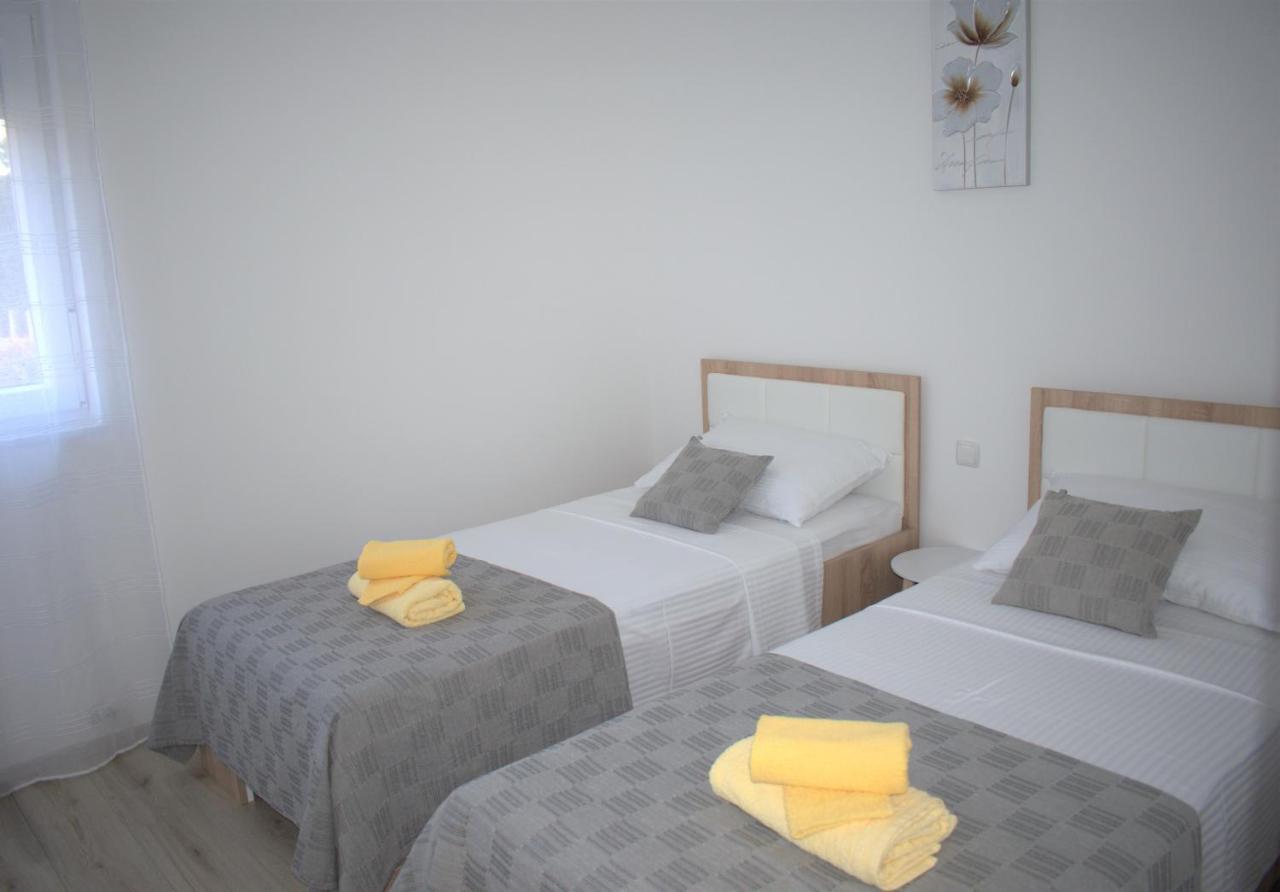 Apartments Rena Шибеник Екстер'єр фото