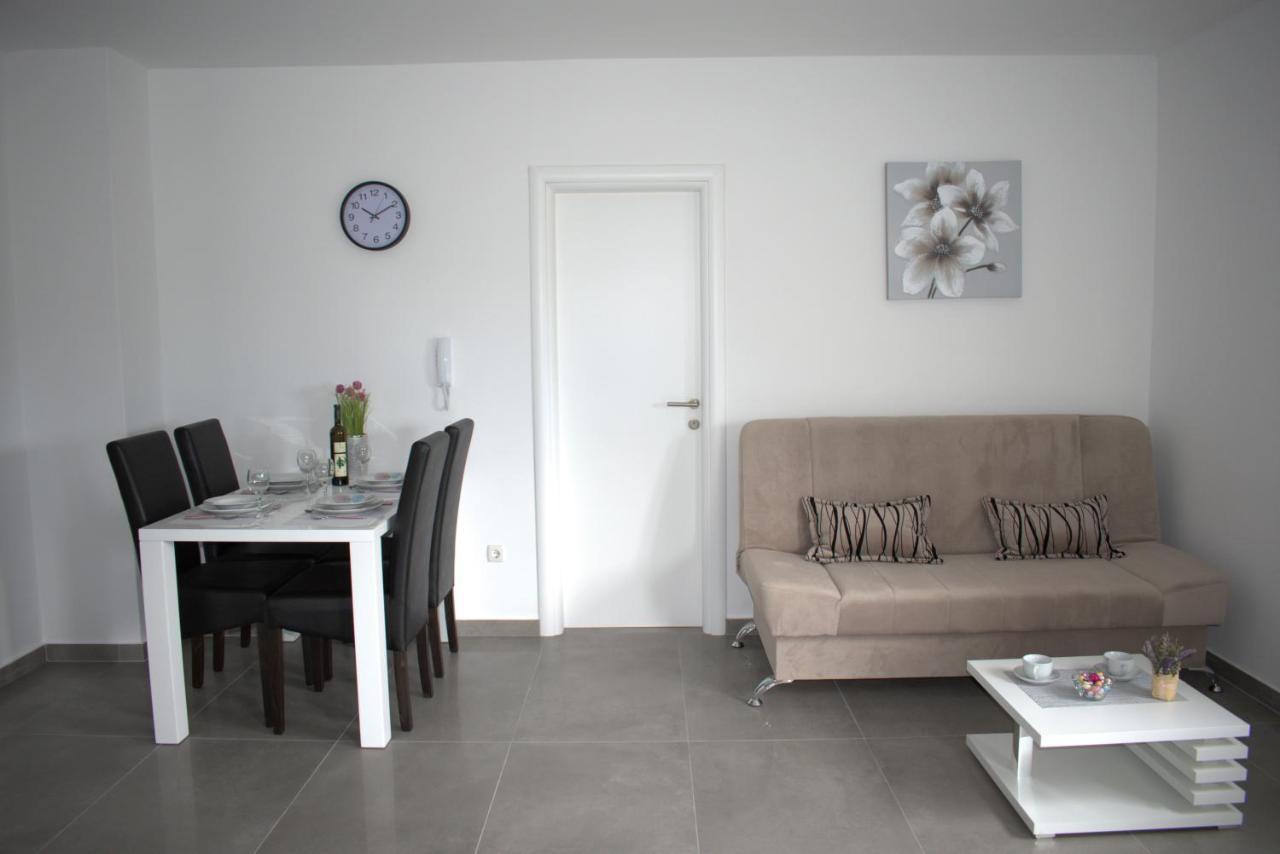 Apartments Rena Шибеник Екстер'єр фото