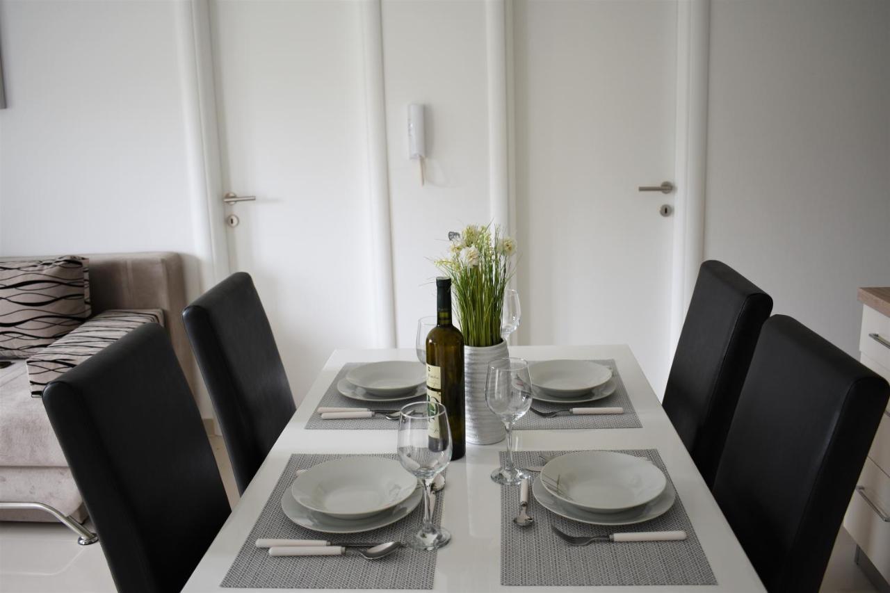 Apartments Rena Шибеник Екстер'єр фото