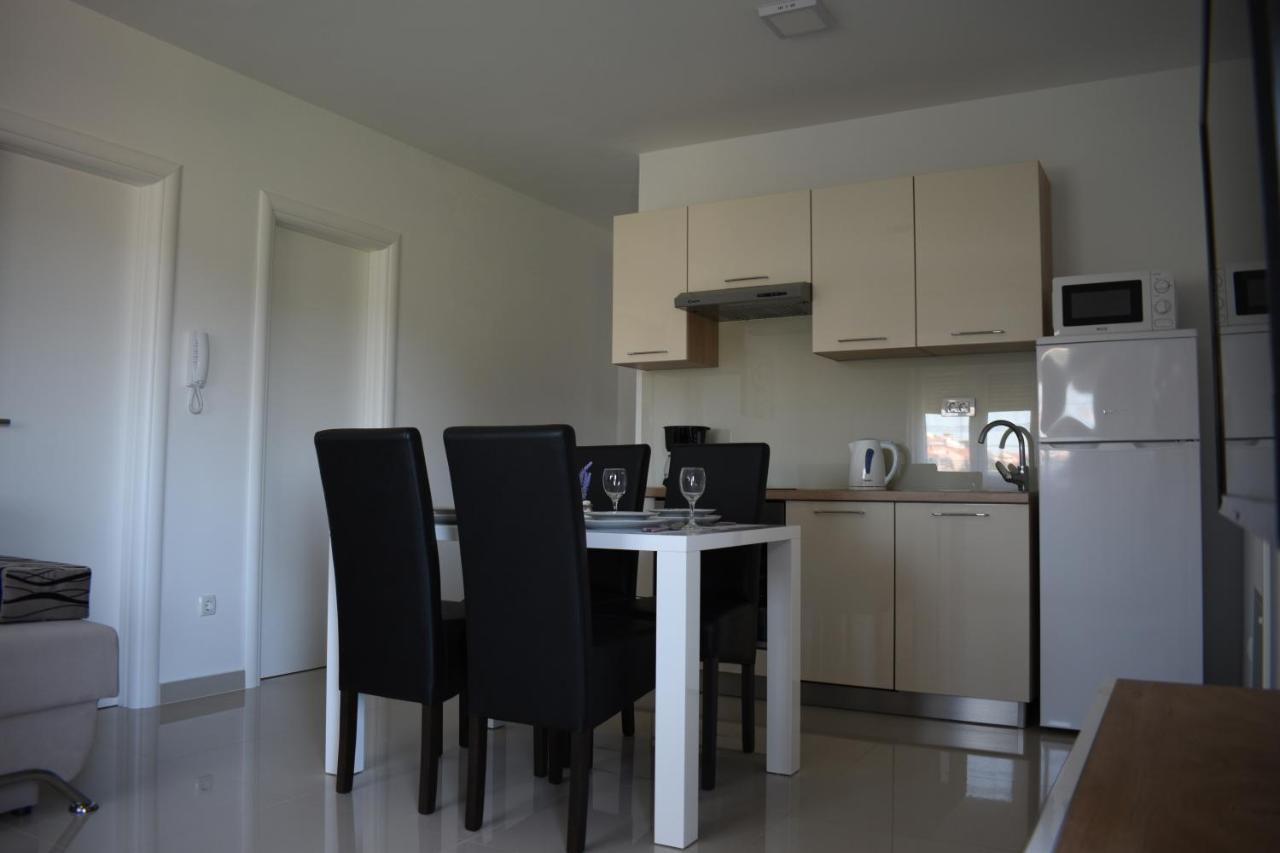 Apartments Rena Шибеник Екстер'єр фото